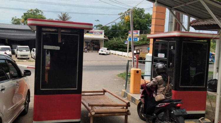 Pengelolaan Parkir RSUCM Amburadul, Diduga Oknum TNI AU Jadi Backing