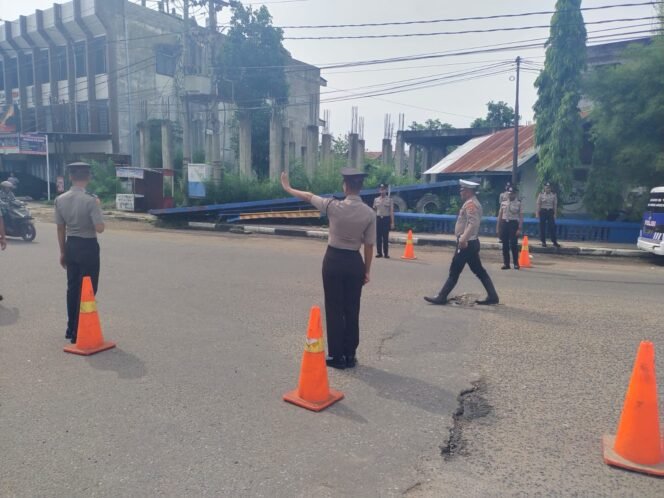 
					Polantas Lhokseumawe Latih Siswa Polisi Praktik Pengaturan Lalu Lintas