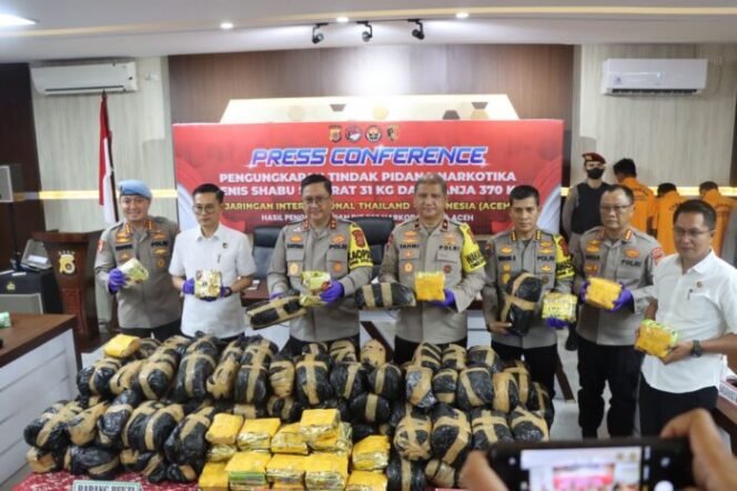 
					Polda Aceh Berhasil Ungkap Peredaran 31 Kg Sabu Jaringan Internasional