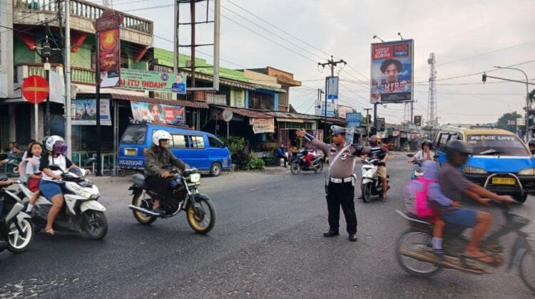 Satlantas Polres Batu Bara Gelar Strong Point, Pastikan Lalu Lintas Aman