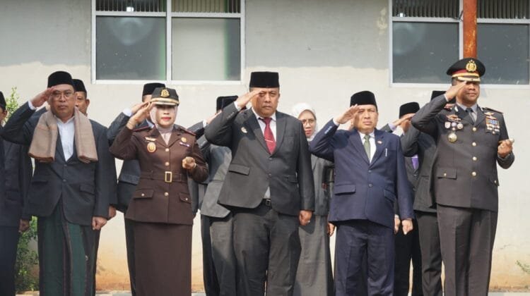 Kapolres Metro Bekasi dan Forkopimda Kabupaten Bekasi Gelar Upacara Tabur Bunga Sambut Hari Kemerdekaan RI ke-79