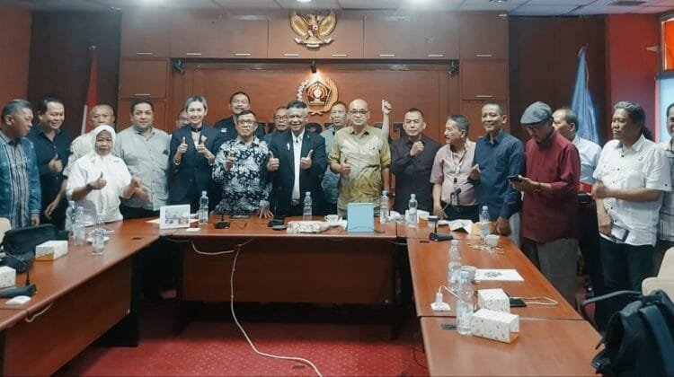 Ilham Bintang Resmi Digantikan dalam Rapat Pleno PWI Pusat