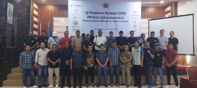 
					17 Peserta UKW PWI Kota Lhokseumawe Dinyatakan Kompeten