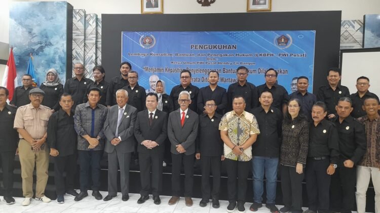 Ketua Umum PWI Pusat Kukuhkan LKBPH PWI Pusat