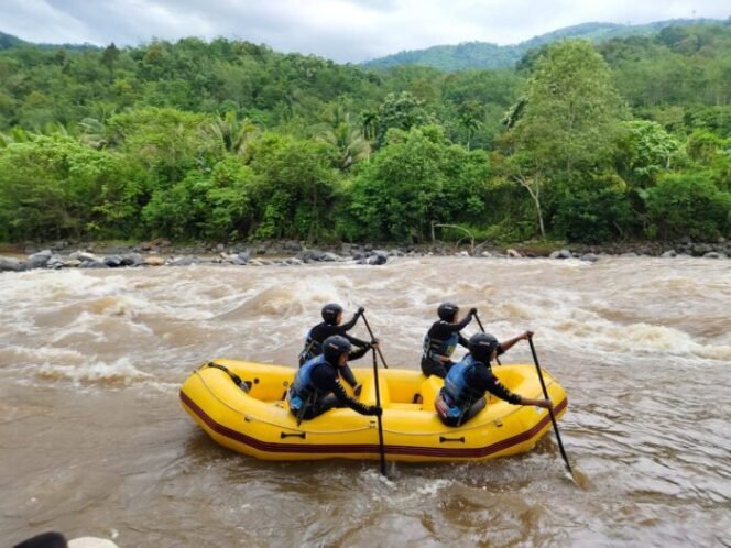 
					Sumatera Utara Sabet Dua Medali Emas Cabor Arung Jeram PON XXI 2024