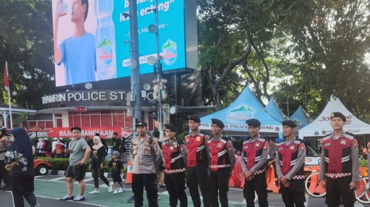 Anggota Polsubsektor Thamrin Pemantauan Giat CFD di Bundaran HI Menteng Jakpus