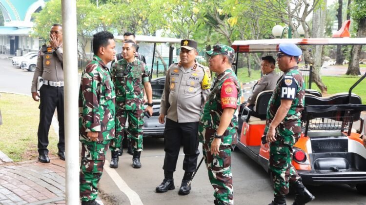 TNI-Polri Sterilisasi Gedung DPR MPR jelang pelantikan Presiden dan wakil presiden