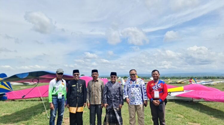Awali Pertandingan, Cabor Terbang Layang Gelar Peusijuek dan Doa Bersama
