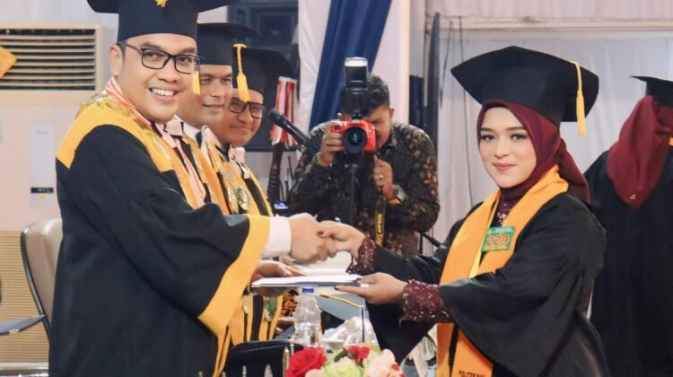 Membanggakan, PNL Lahirkan 360 Wisudawan Cumlaude