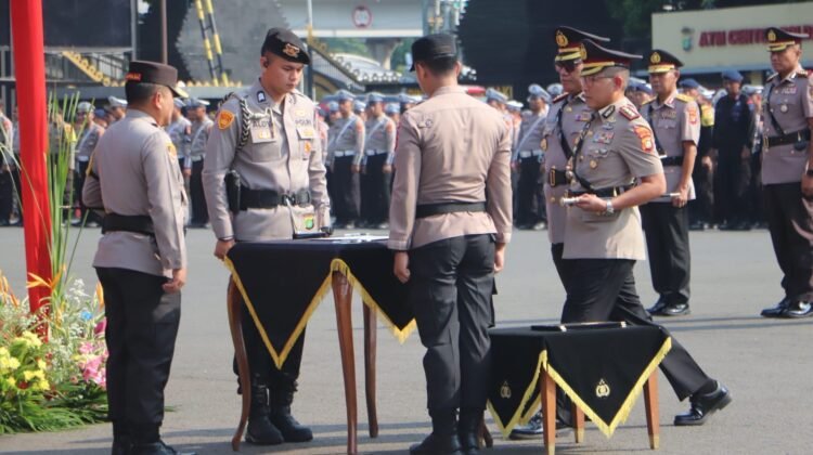 Kapolda Metro Jaya Irjen Pol Karyoto Pimpin Sertijab Dirsamapta, Kabid TIK dan Kapolres Jakut