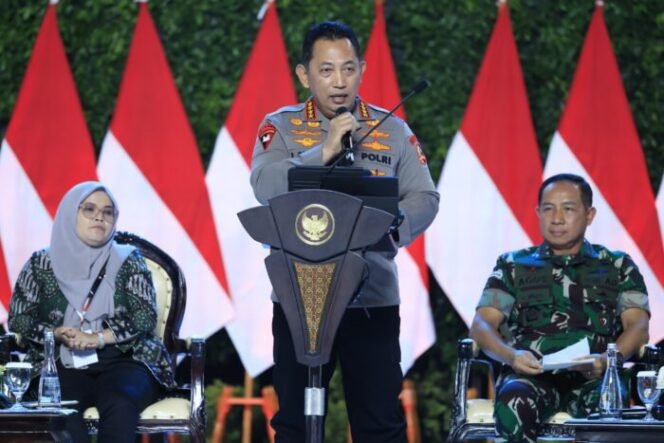 
					Kapolri: Berita Hoax menjadi Ancaman Tertinggi di Pilkada 2024