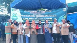 Bakti sosial bersama dinas kesehatan di desa Permata Muara