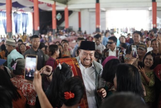 
					Ribuan Warga Apresiasi Kehadiran H. Baharuddin di Acara Adat Batak