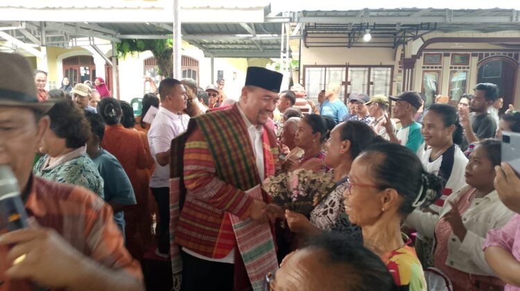 Ribuan Warga Hadir, Baharuddin Siagian Terima Restu Lewat Tradisi Adat