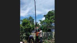 Pemasangan lampu tenaga surya serta pemberian bantuan bencana.