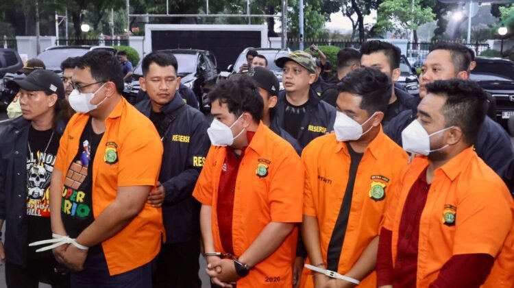 Geledah Kantor Komdigi, Polisi Sita Monitor dan Laptop Terkait Judi Online