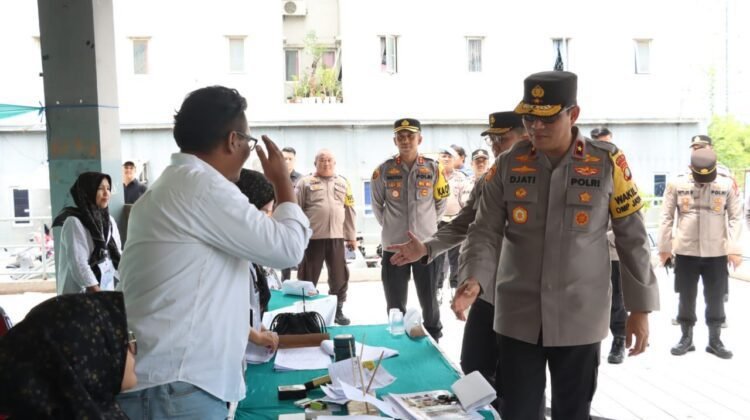 Wakapolda Metro Jaya Dan Tim Mabes Polri Tinjau TPS Muara Angke