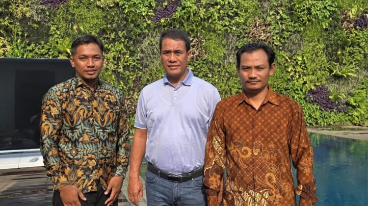 Sebelum Rapat Akhir Pekan, Mentan Amran Selesaikan Curhatan Peternak Madiun