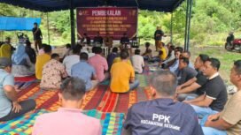 Komisioner KIP bersama PPK se-Kabupaten Aceh Tenggara mengikuti Pembekalan.
