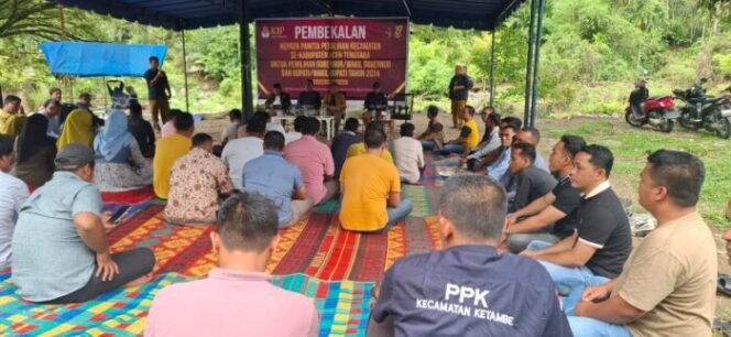 
					Komisioner KIP bersama PPK se-Kabupaten Aceh Tenggara mengikuti Pembekalan.