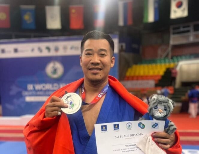 
					Atlet Kurash Indonesia Muhamad Salim Mengalahkan Mongolia di Kejuaraan III World Veterans Kurash Championship