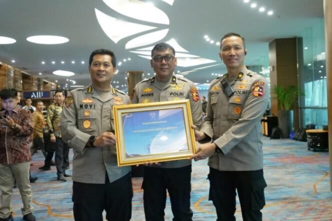 
					Polri Raih Penghargaan Pengelolaan Manajemen SDM Sangat Baik Dari BKN