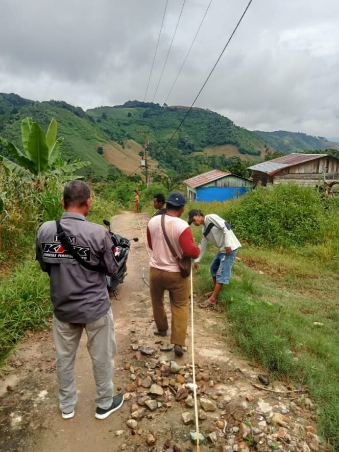 
					Teks foto : Tim Irbansus saat melakukan audit investigasi di Kute Bintang Alga Musara.