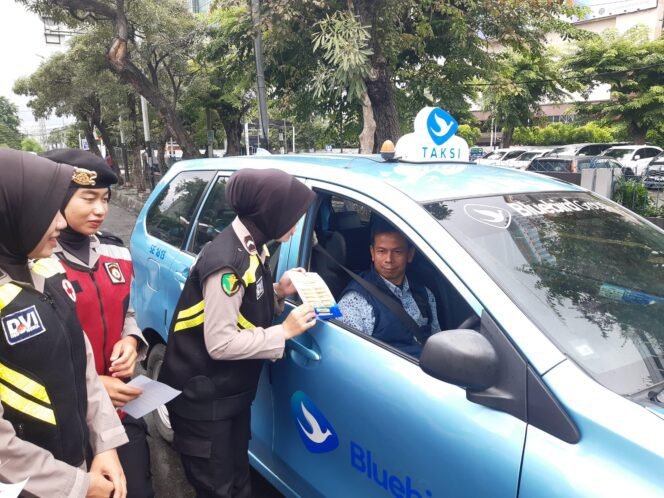 
					Polda Metro Jaya Gelar Operasi Keselamatan Jaya 2025 di Bundaran Senayan