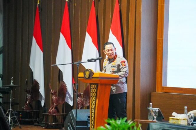 
					Jadi Narasumber Retreat Kepala Daerah, Kapolri Bicara Pencegahan Korupsi