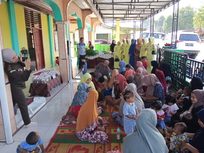 
					Monitoring Tumbuh Kembang Bayi dan Balita, IAD Aceh Tenggara Berikan Vitamin A Kepada Desa Binaan Kuning II