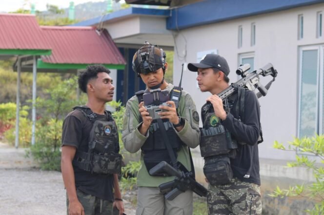 
					Jaga Stabilitas Keamanan, Satgas Ops Damai Cartenz 2025 Pantau Yalimo dari Udara