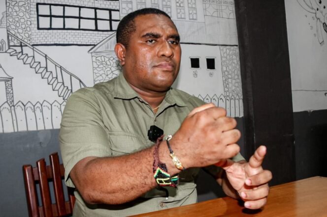 
					Ali Kabiay Ajak Warga Papua Perkuat Toleransi Antarumat Beragama di Bulan Ramadan