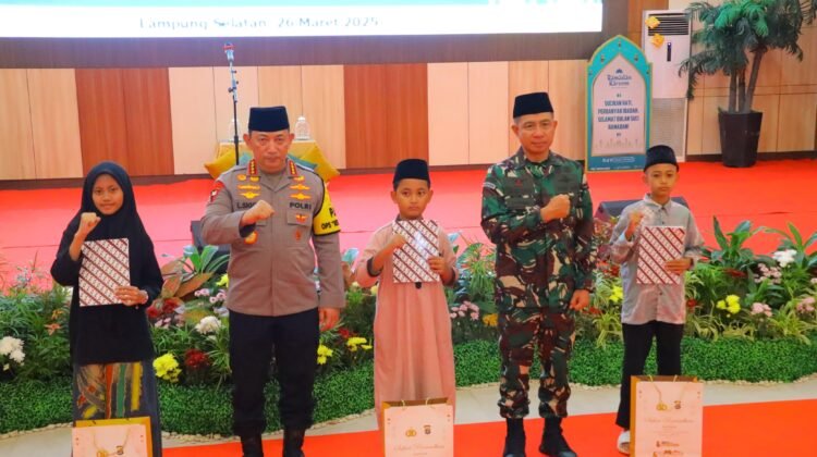 Perkuat Silaturahmi, Kapolri-Panglima TNI Hadiri Safari Ramadhan di Polda Lampung