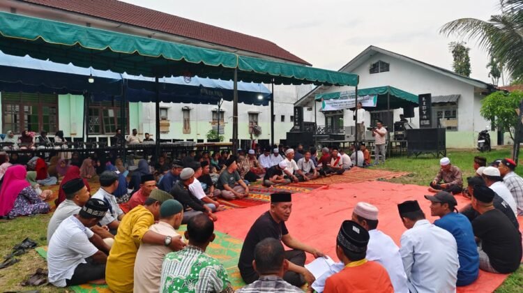 Alumni Panti asuhan Tunas Murni buka puasa bersama anak Panti.