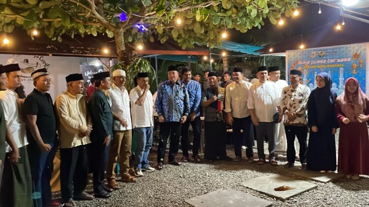 Bupati Buka Puasa Bersama KNPI Aceh Tenggara