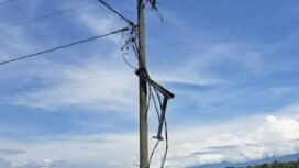 Kondisi tiang listrik kosong tanpa Trafo yang hilang dicuri di Desa Mutiara Dame , Kecamatan Babul Rahmah, Aceh Tenggara.