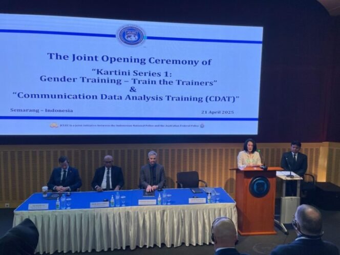 
					Polri Dorong Kepemimpinan Perempuan Lewat Pelatihan Gender di JCLEC Semarang