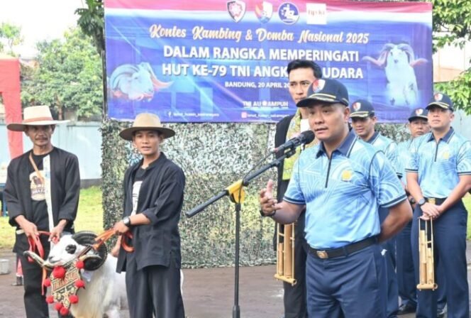 
					Jaga Kearifan Lokal, Lanud Husein Sastranegara Gelar Kontes Patok Domba dan Kambing