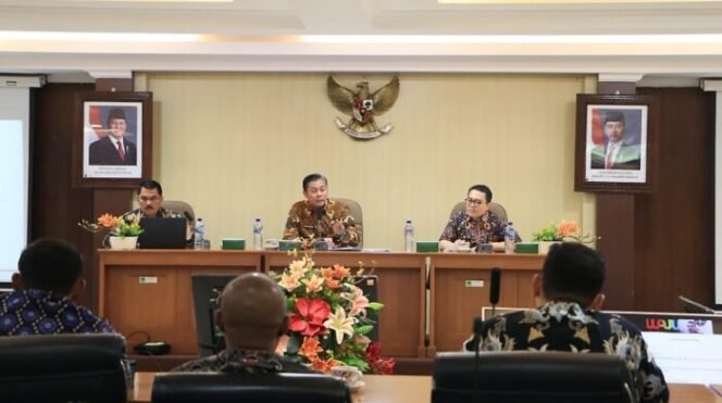 
					Kemendagri Tegaskan Komitmen Pemerintah Kembangkan Pariwisata Sebagai Motor Pertumbuhan Ekonomi