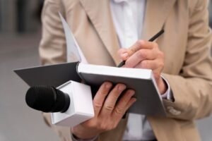 Fenomena Jurnalis Instan Kebebasan yang Kebablasan