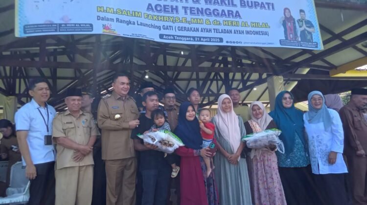 Salim Fakhry Zoom Meeting tentang Gerakan Ayah Teladan Indonesia Tingkat Nasional
