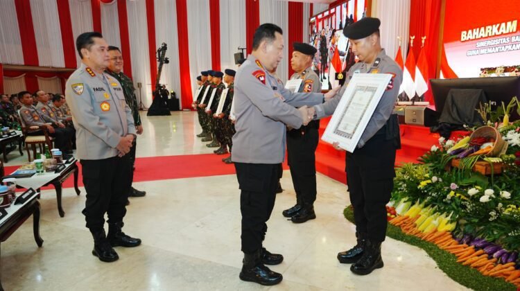 Kapolri Instruksikan Kawal Program Pemerintah hingga Tingkatkan Kemampuan Personel di Rakernis Baharkam-Korbrimob