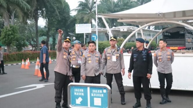 
					Kapolda Metro Jaya Tinjau Langsung Situasi Keamanan May Day 2025 di Sekitar Gedung DPR/MPR RI