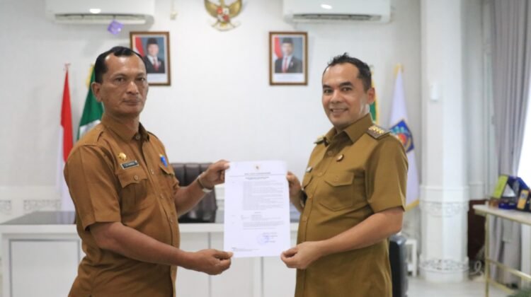 A. Haris Resmi Dilantik Sebagai Plt. Sekda Kota Lhokseumawe
