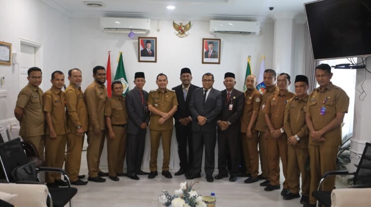 Wali Kota Lhokseumawe Susun Ulang Formasi: Percepat Layanan, Kunci Loyalitas