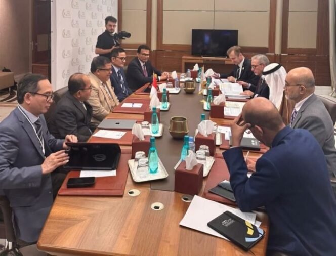 
					Wakil Menteri PKP Fahri Hamzah Temui Presiden IsDB Group, Bahas Kolaborasi Pembiayaan Sektor Perumahan