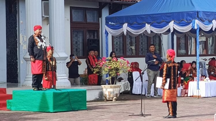 Bupati Agara Pimpim Upacara Hardinas dan Bacakan Sambutan Menteri