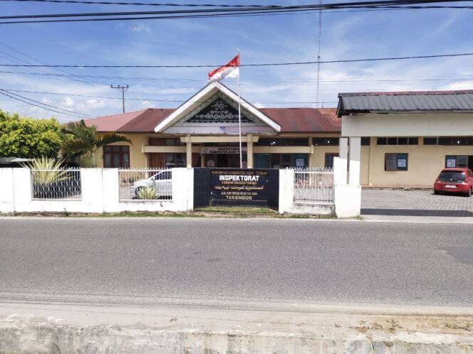
					Warga Atu Gajah Desak Penegak Hukum Periksa Kepala Inspektorat dan Camat Bebesen