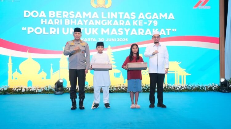 Kebersamaan dalam Doa: Polri Gelar Doa Bersama Lintas Agama Sambut Hari Bhayangkara ke-79