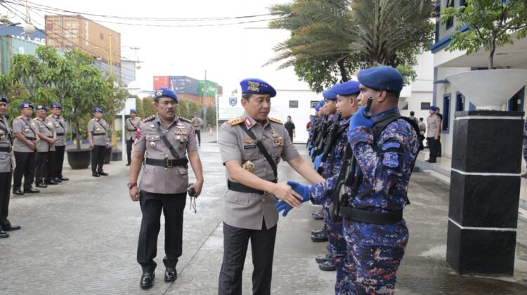 Wakapolri Pimpin Tabur Bunga di Teluk Jakarta Sambut Hari Bhayangkara ke-79